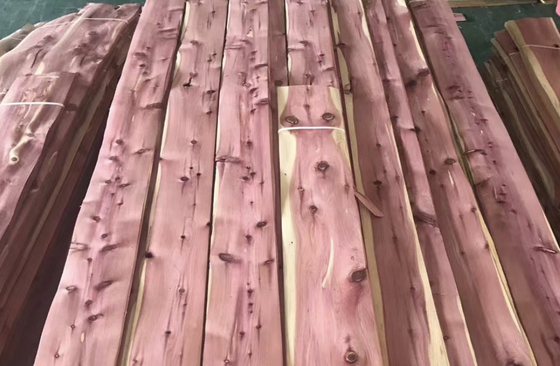 Buy Aromatic Red Cedar Natural Wood Veneer Thickness 50C For Furniture Wardrobes online manufacture