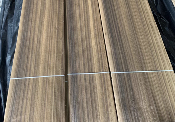 Sliced Cut Adhesive Smoked Eucalyptus Wood Veneer Width 1200mm